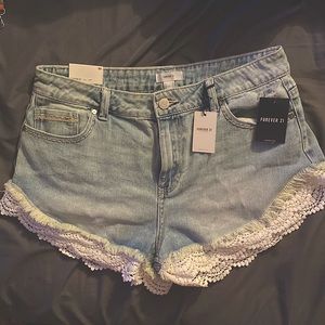NEVER WORN forever 21 shorts size 30